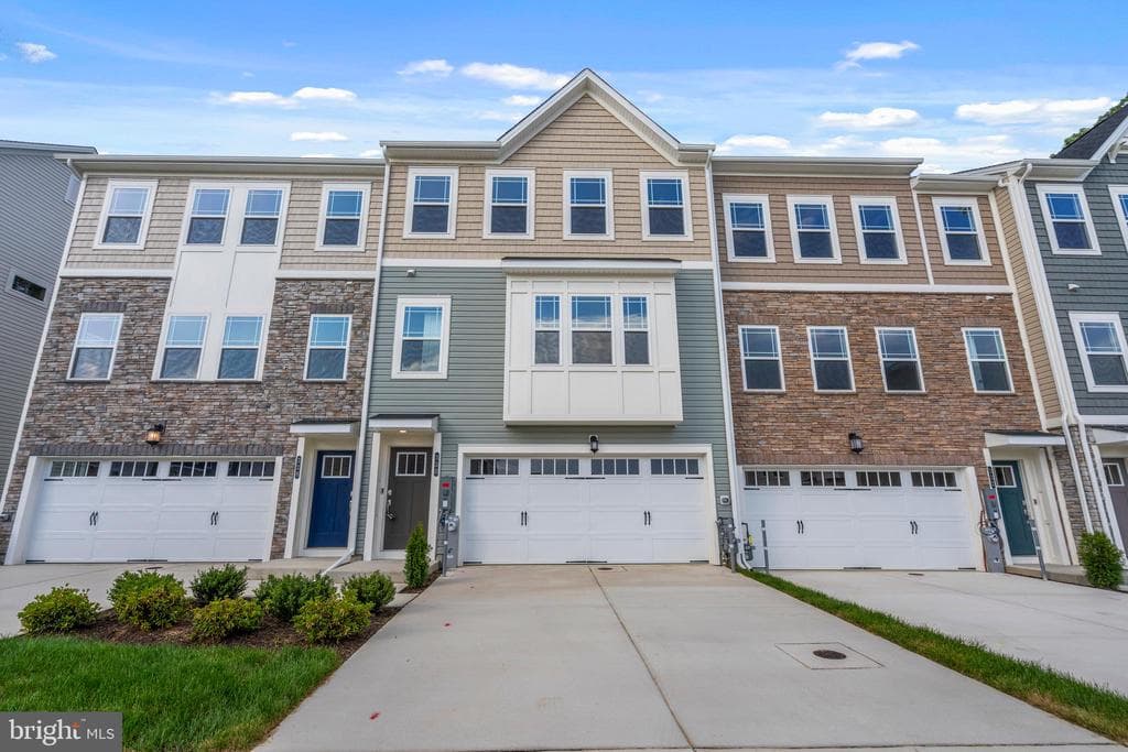 MD,BALTIMORE - 399900
