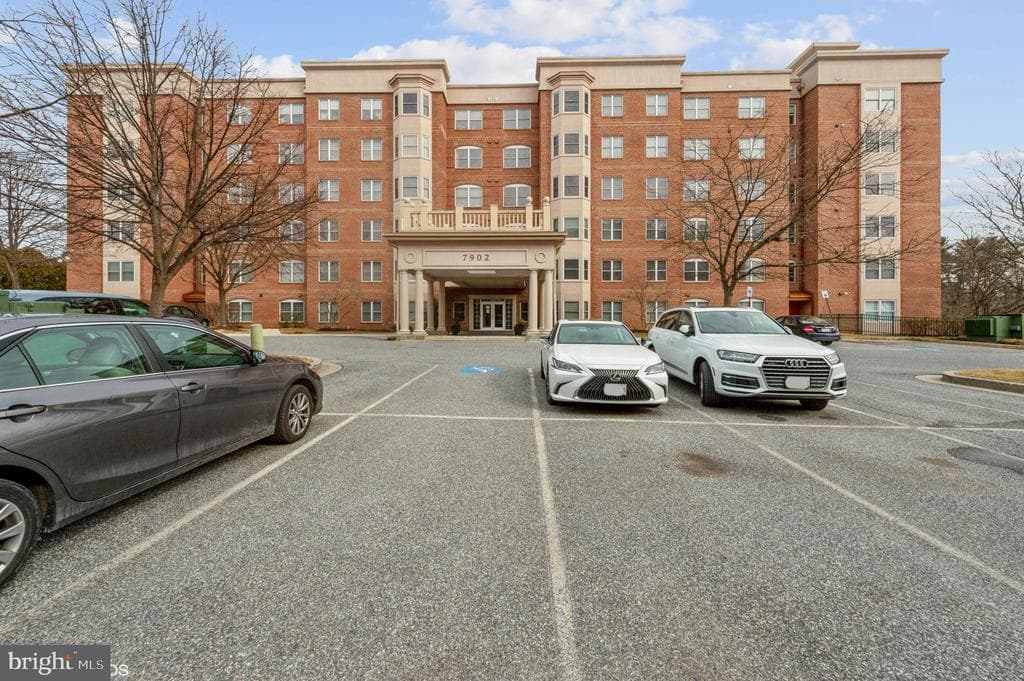 7902 BRYNMOR CT #201,PIKESVILLE,MD,21208,BALTIMORE - 475000