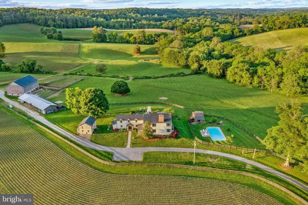 4246 MADONNA RD,JARRETTSVILLE,MD,21084,HARFORD - 4250000