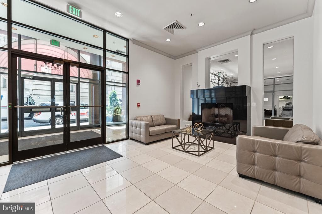 414 WATER ST #1201,BALTIMORE,MD,21202,BALTIMORE CITY - 207500