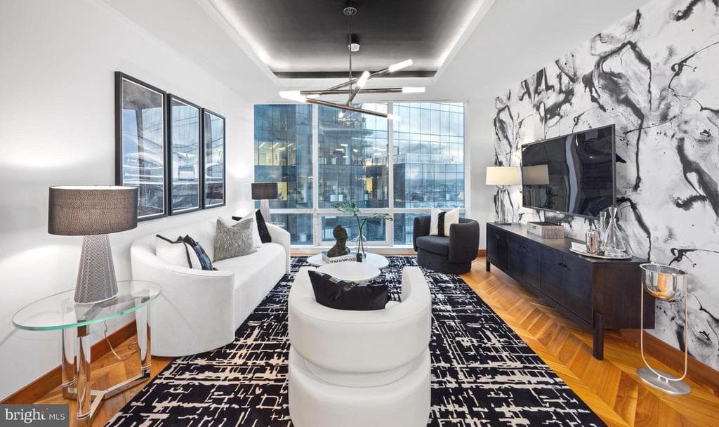 300 INTERNATIONAL DR #1906,BALTIMORE,MD,21202,BALTIMORE CITY - 699000