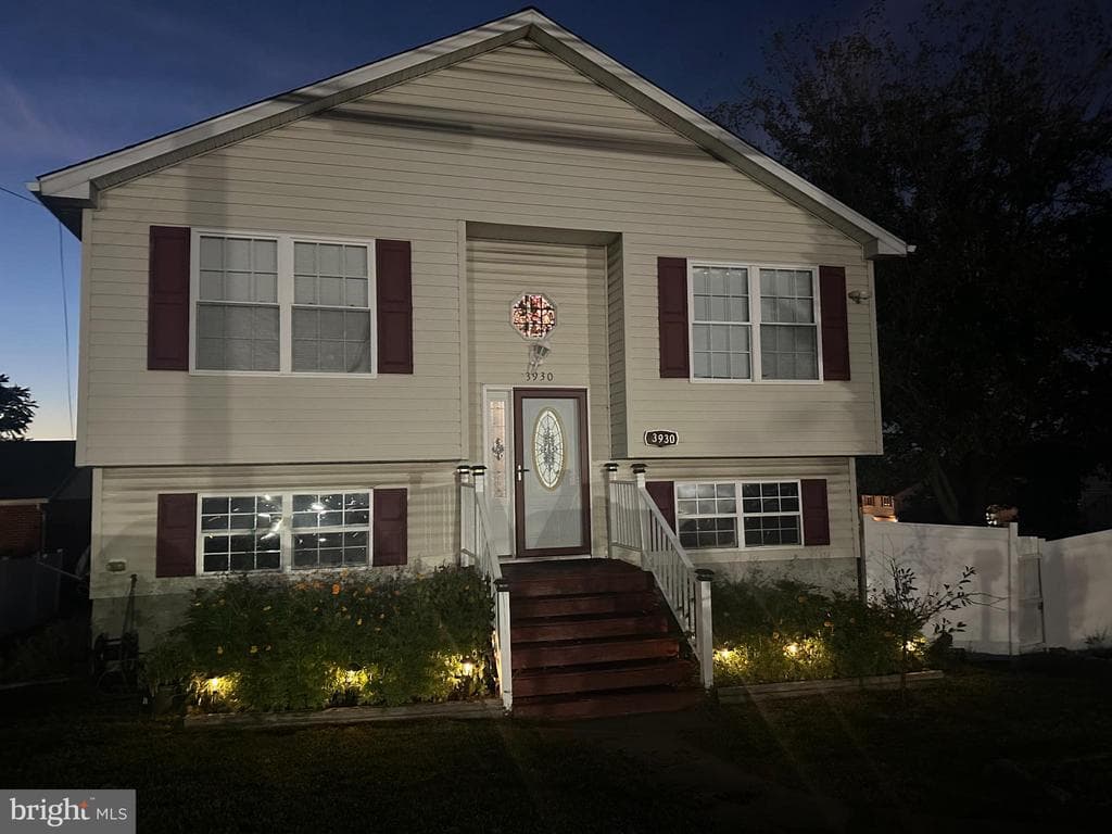 3930 Benson Ave, Halethorpe, MD 21227-1405, United States - 479000