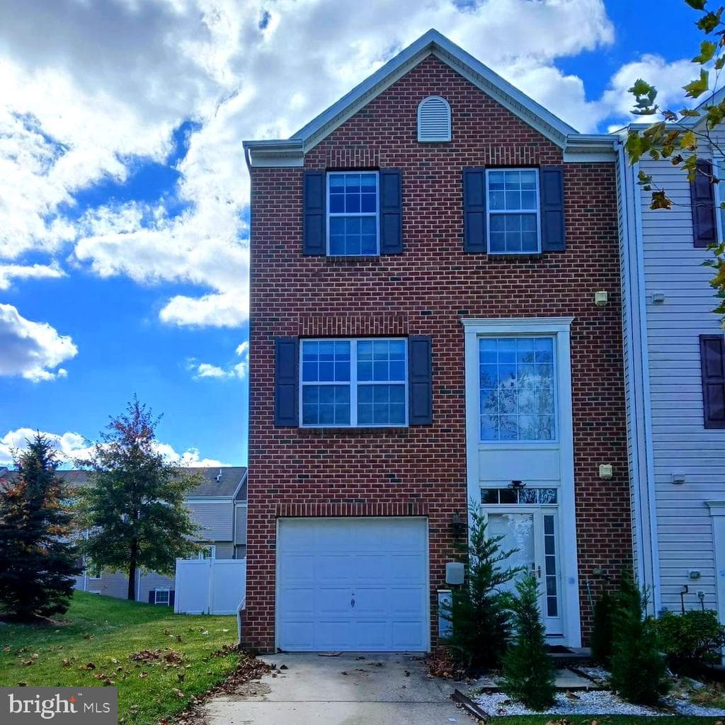 MD,BALTIMORE - 390000