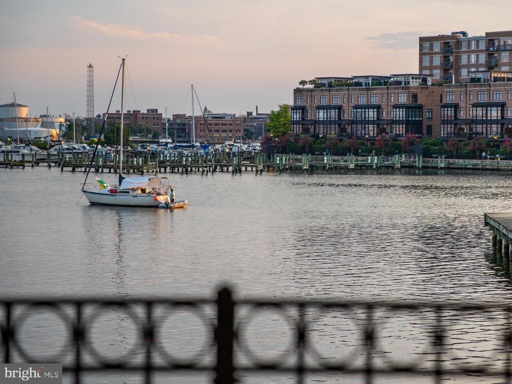 2325 BOSTON ST #2,BALTIMORE,MD,21224,BALTIMORE CITY - 1095000