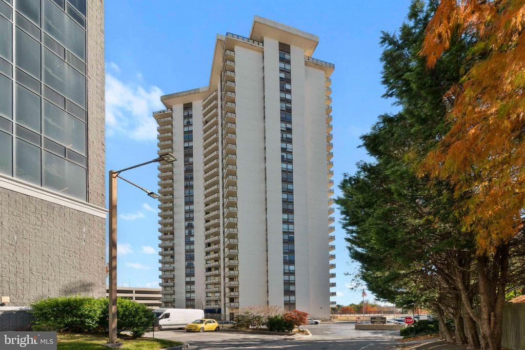 205 E Joppa Rd, Towson, MD 21286-3203, United States - 199900