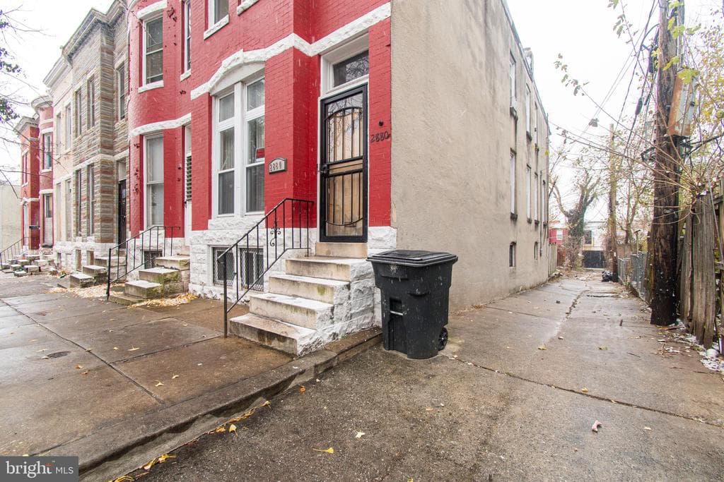 2880 Woodbrook Ave, Baltimore, MD 21217-1943, United States - 135500