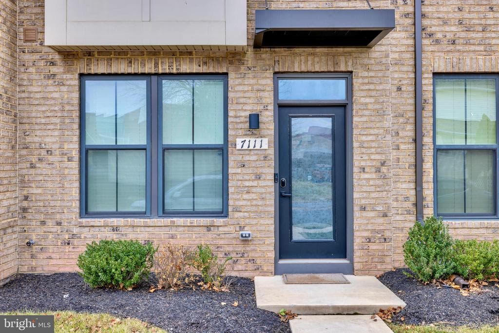 7111 SOLLERS POINT RD,BALTIMORE,MD,21222,BALTIMORE - 395457