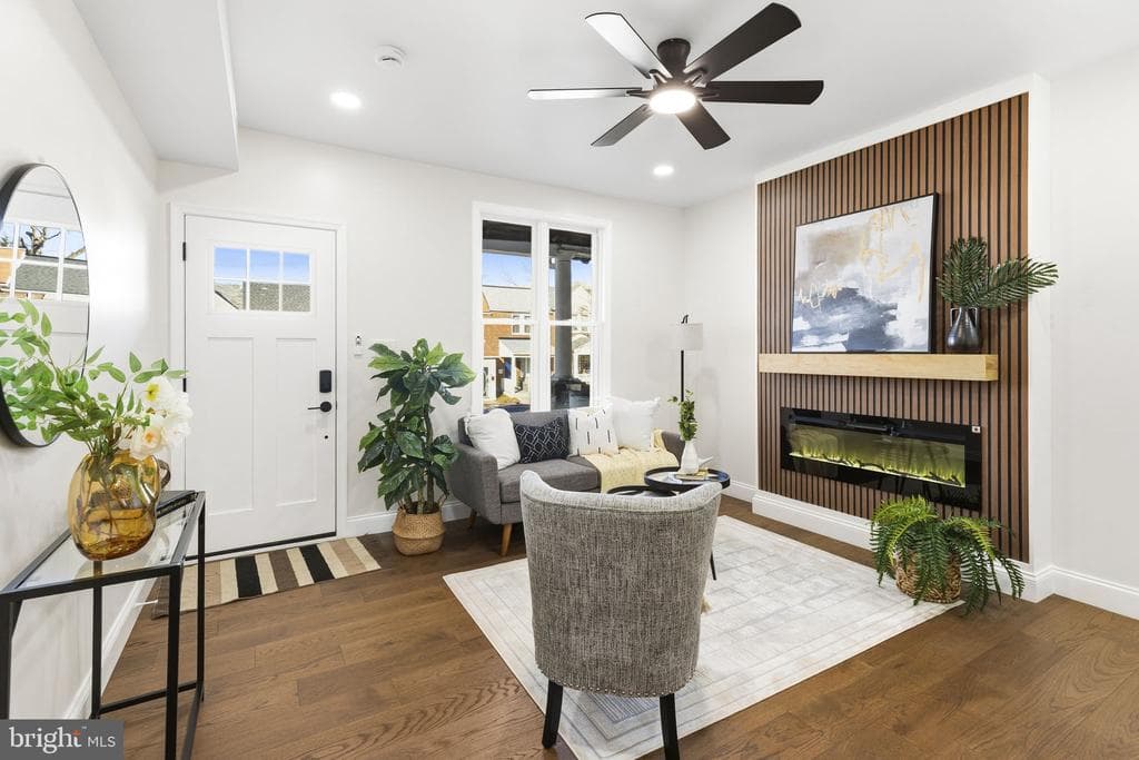 605 PARKWYRTH AVE,BALTIMORE,MD,21218,BALTIMORE CITY - 249999