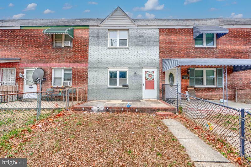 3836 8TH ST,BALTIMORE,MD,21225,BALTIMORE CITY - 229900