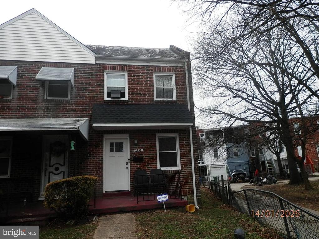 3327 Elbert St, Baltimore, MD 21229-3716, United States - 160000