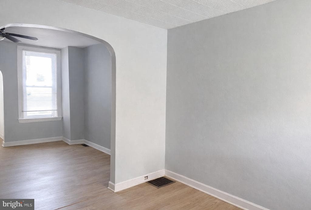 1106 N Kenwood Ave, Baltimore, MD 21213-3809, United States - 127900