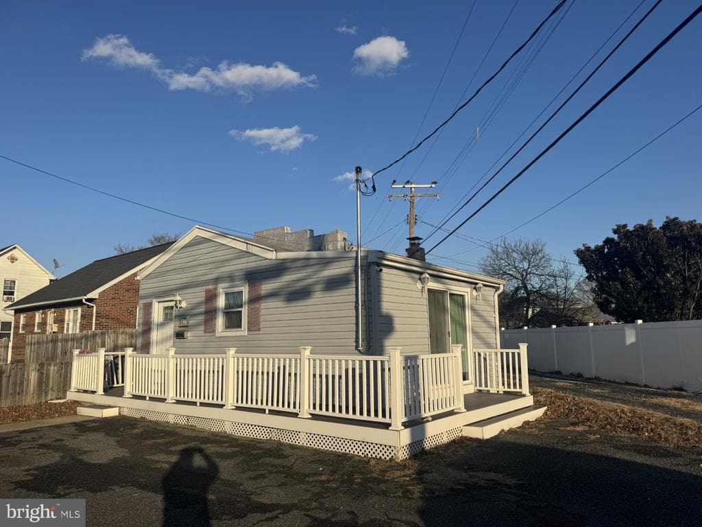 201 MACE AVE,ESSEX,MD,21221,BALTIMORE - 200000