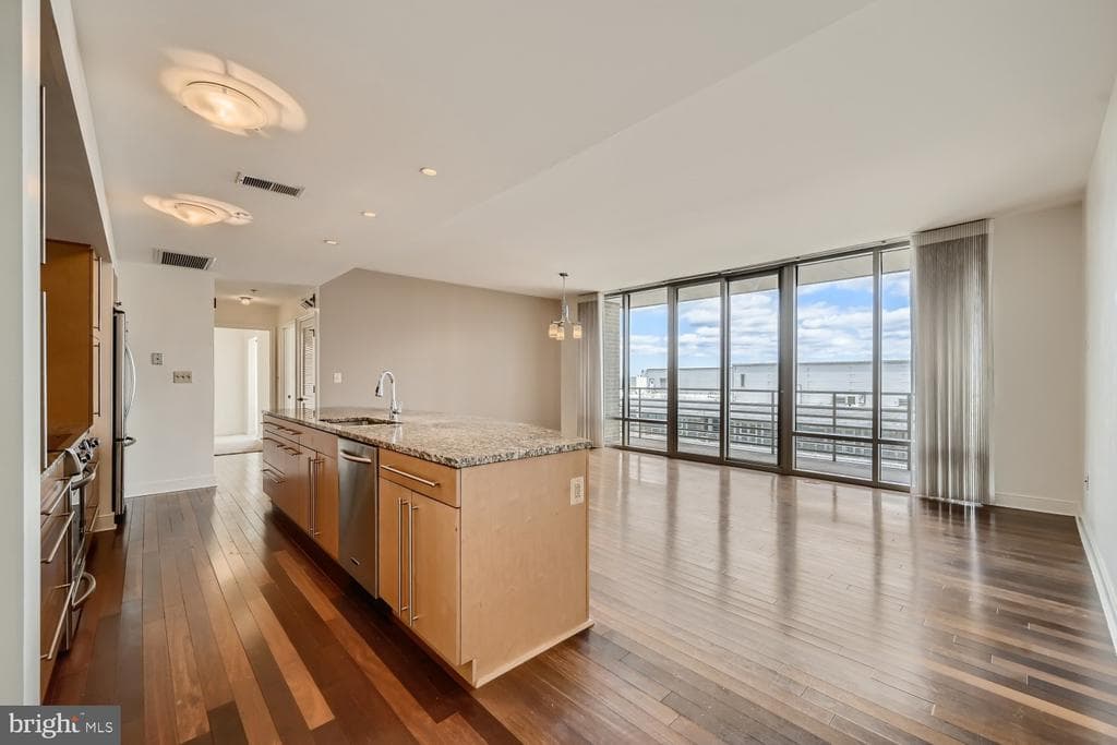 675 PRESIDENT ST #1709,BALTIMORE,MD,21202,BALTIMORE CITY - 449000