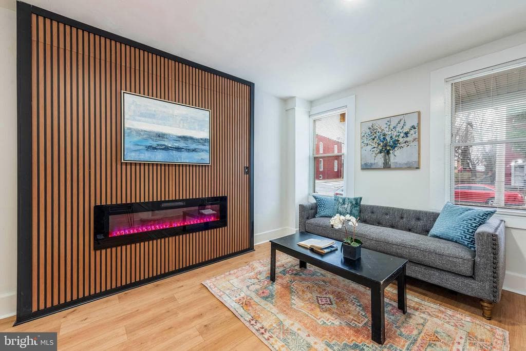 MD,BALTIMORE CITY - 209900