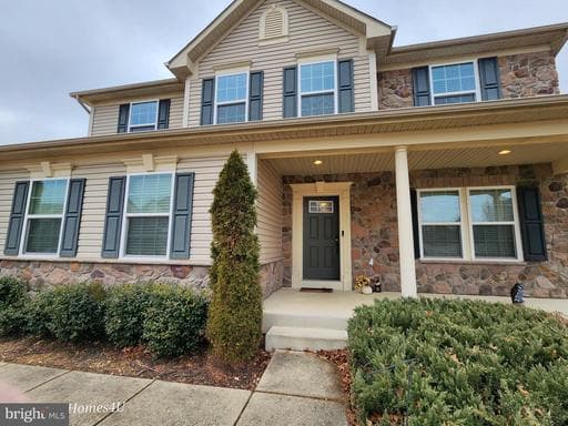 11904 Sidd Finch St, Waldorf, MD 20602-3289, United States