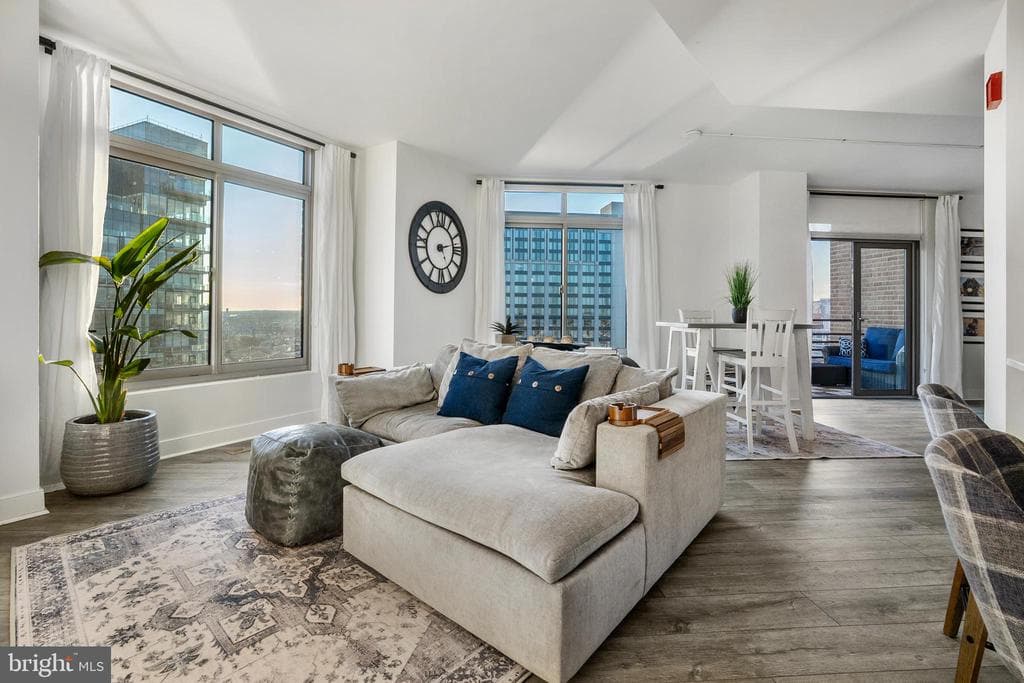 675 President St, Baltimore, MD 21202-4507, United States - 619000