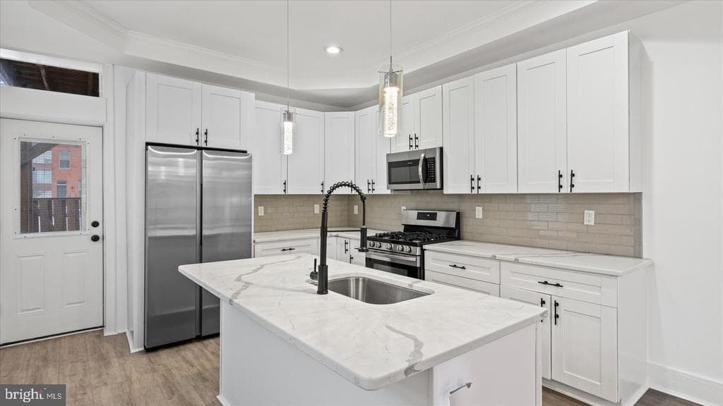 MD,BALTIMORE CITY - 289900