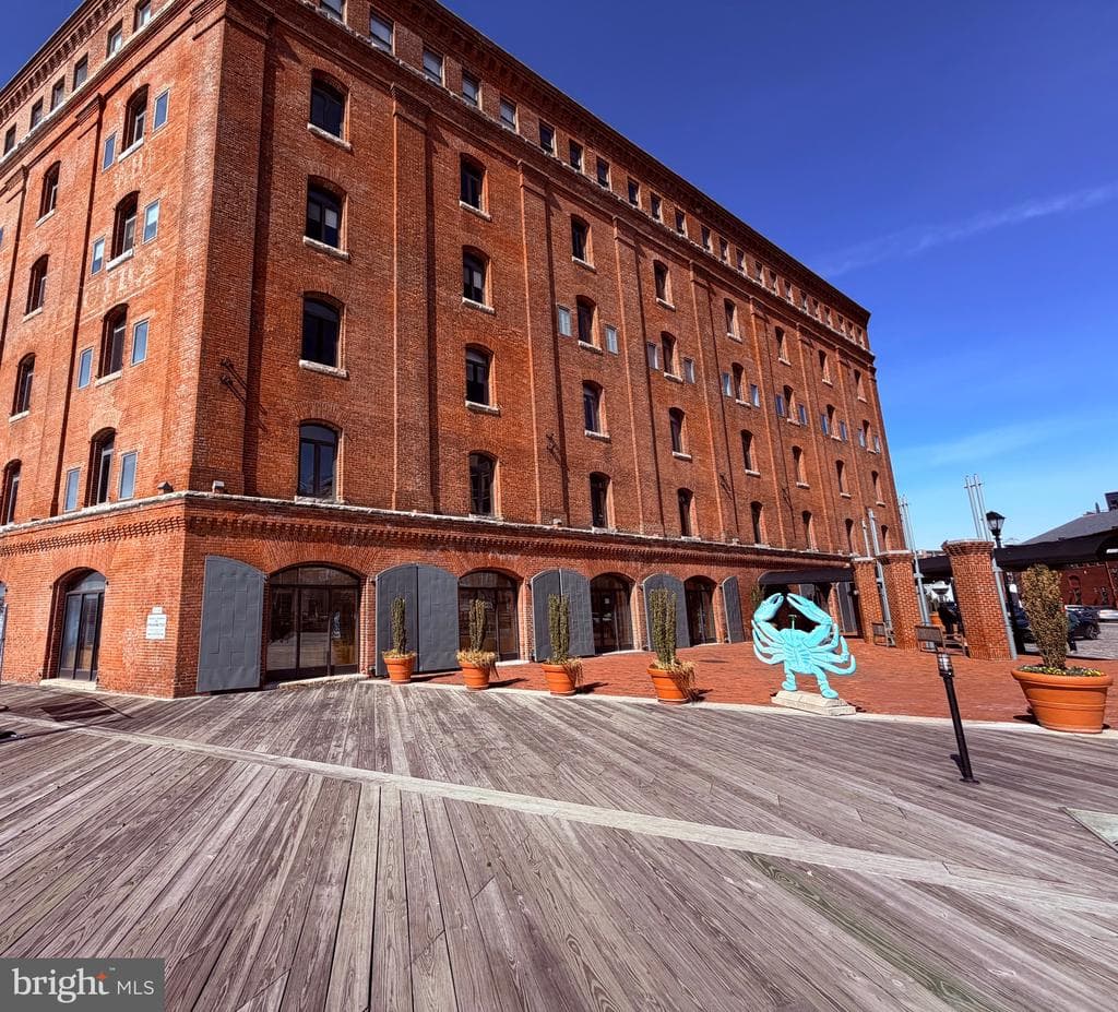 MD,BALTIMORE CITY - 220000