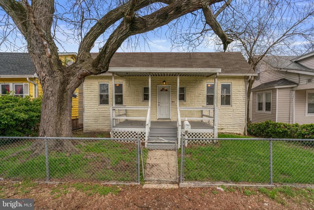 MD,BALTIMORE - 265000