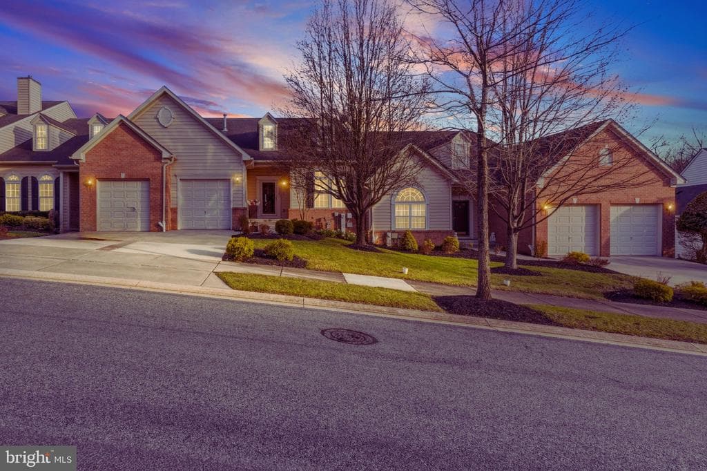 4223 Chastetree Ct, Pikesville, MD 21208-6407, United States - 469900