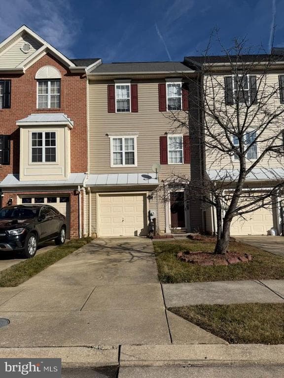 MD,BALTIMORE - 330000