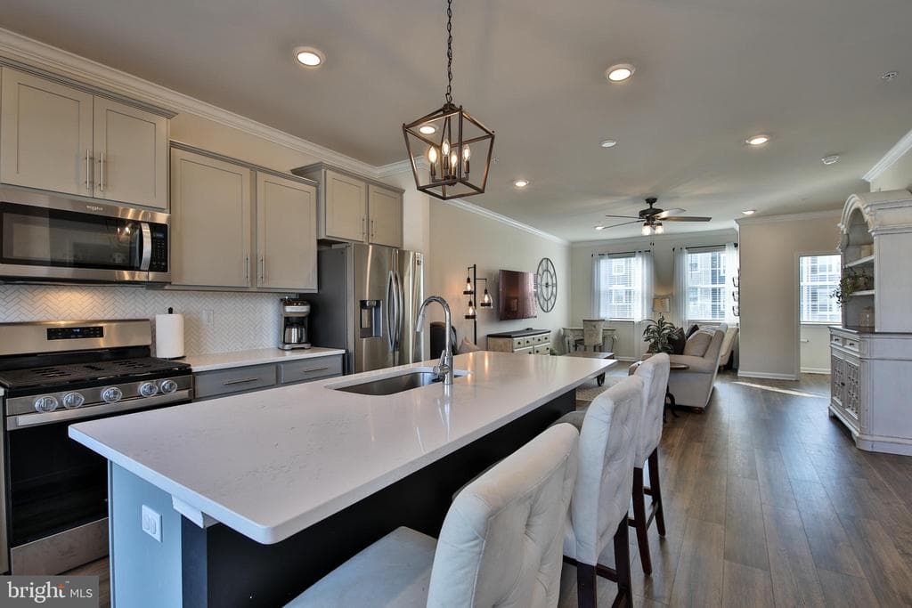 MD,BALTIMORE - 449900