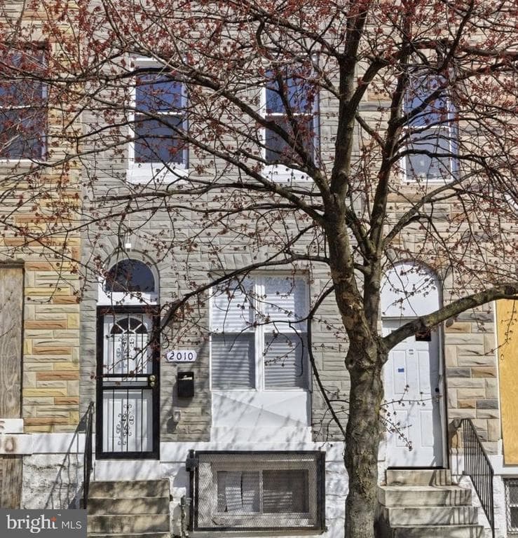 2010 E Lafayette Ave, Baltimore, MD 21213-2433, United States - 199999