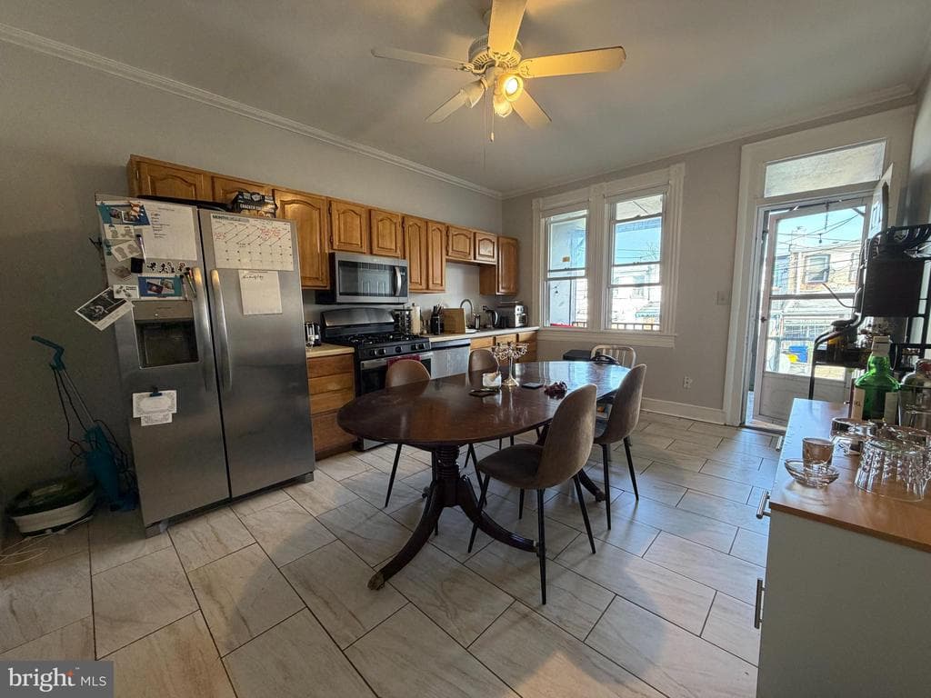 MD,BALTIMORE CITY - 125000