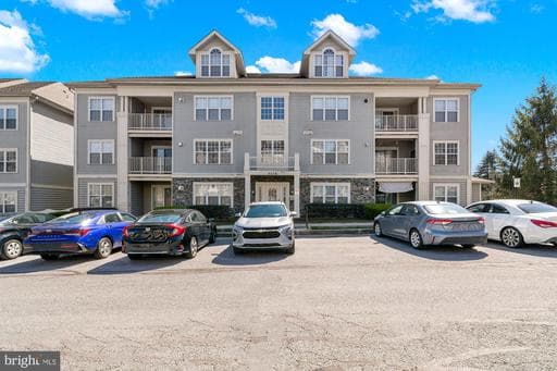 8809 Stoneridge Cir, Pikesville, MD 21208-1063, United States