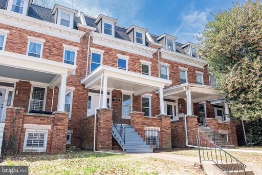 319 E UNIVERSITY PKWY, BALTIMORE, MD, 21218