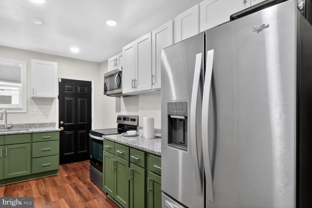 MD,BALTIMORE CITY - 269995