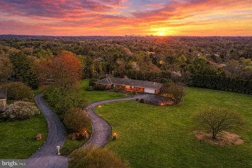 8 LOCHVIEW CT, LUTHERVILLE TIMONIUM, MD, 21093