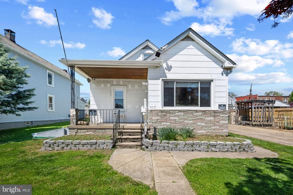 MD,BALTIMORE - 245000