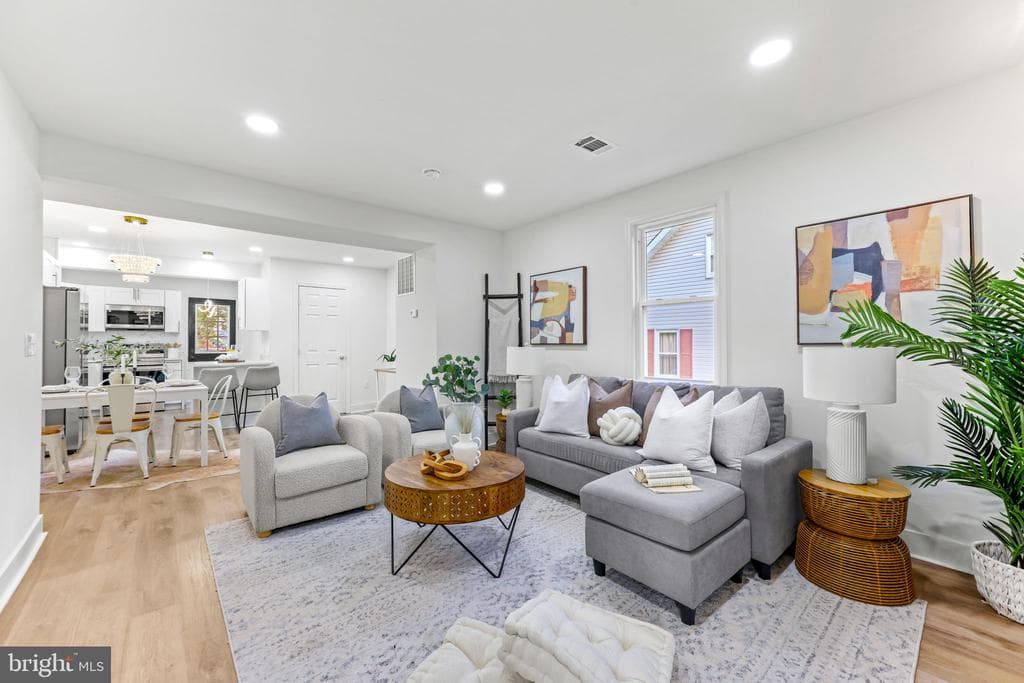 MD,BALTIMORE CITY - 334999