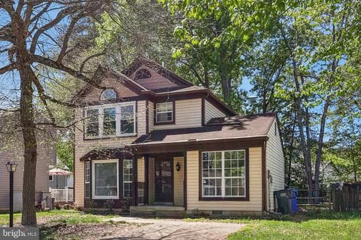 4231 Mockingbird Cir, Waldorf, MD 20603-4633, United States