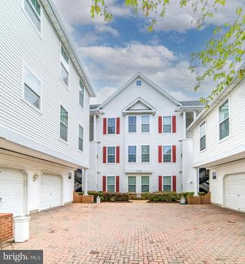 55 HAWK RISE LN #303, OWINGS MILLS, MD, 21117