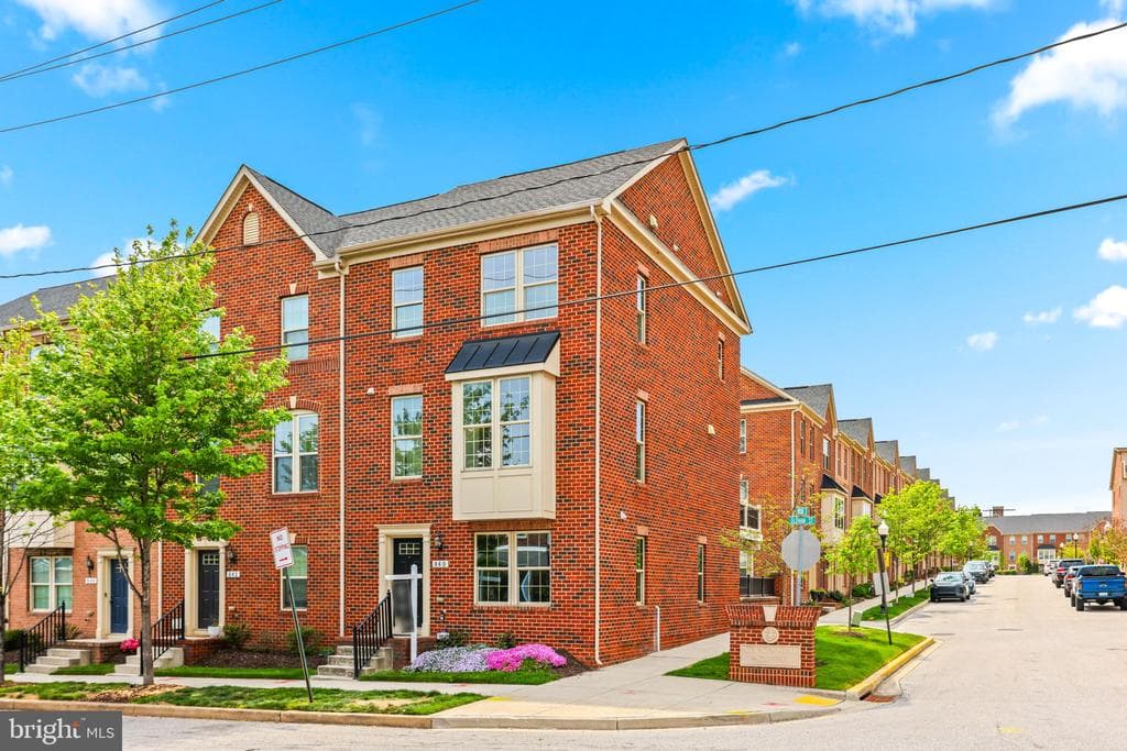 MD,BALTIMORE CITY - 382500