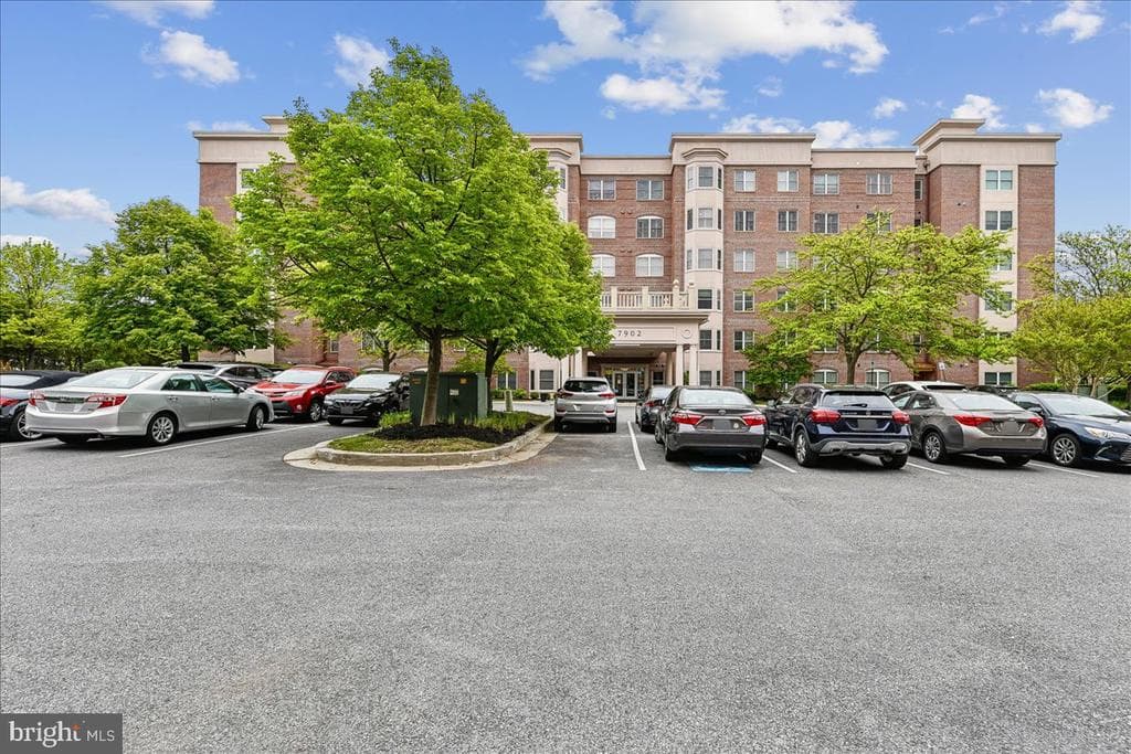 MD,BALTIMORE - 550000