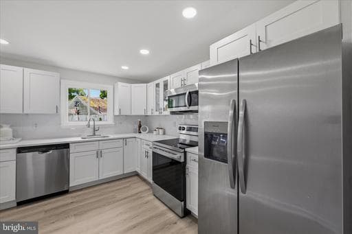 945 RENFREW, BALTIMORE, MD, 21221