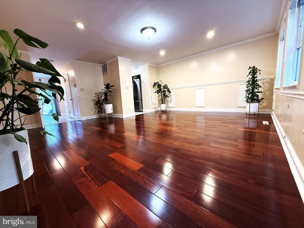 314 Hometown Way, Cockeysville, MD 21030-3613, United States - 379000