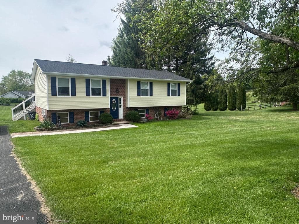 19606 Old York Rd, White Hall, MD 21161-9164, United States - 539900