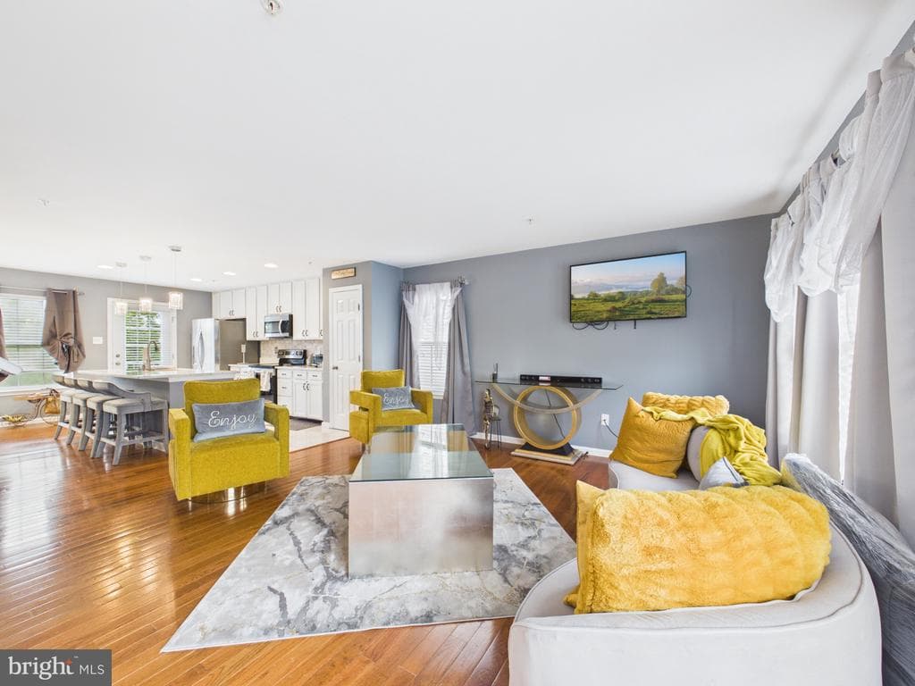 9309 Silver Charm Dr, Randallstown, MD 21133-4660, United States - 395000