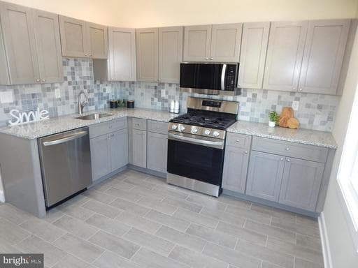 3042 E MONUMENT ST, BALTIMORE, MD, 21205