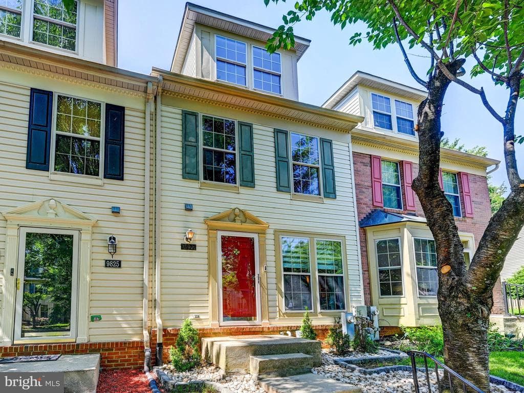 MD,BALTIMORE - 354900