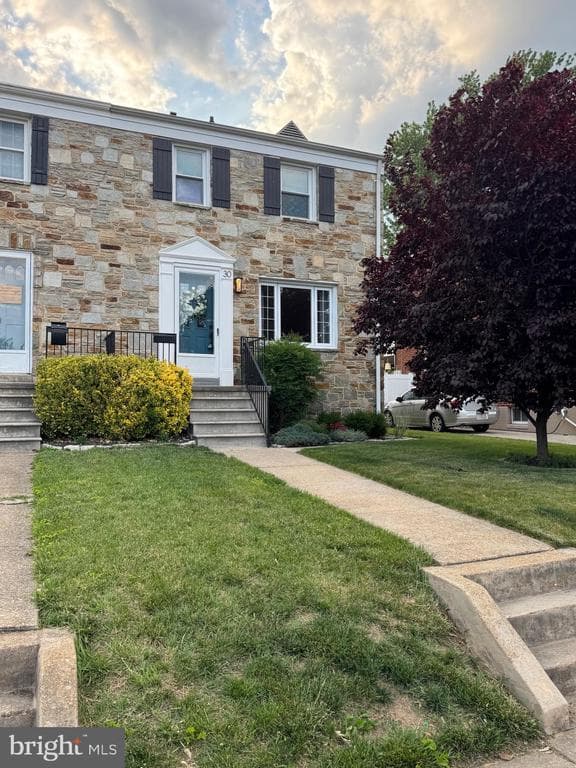 MD,BALTIMORE - 260000