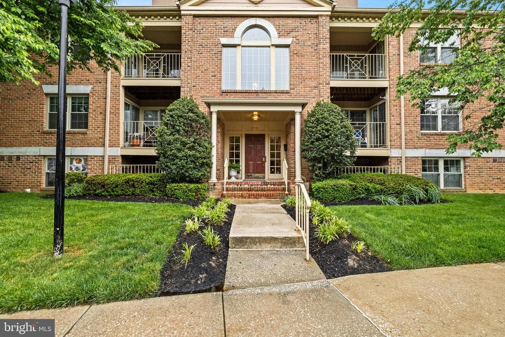 MD,BALTIMORE - 245000