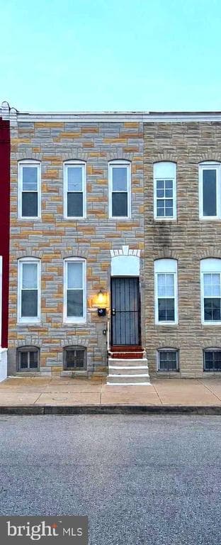 MD,BALTIMORE CITY - 210000