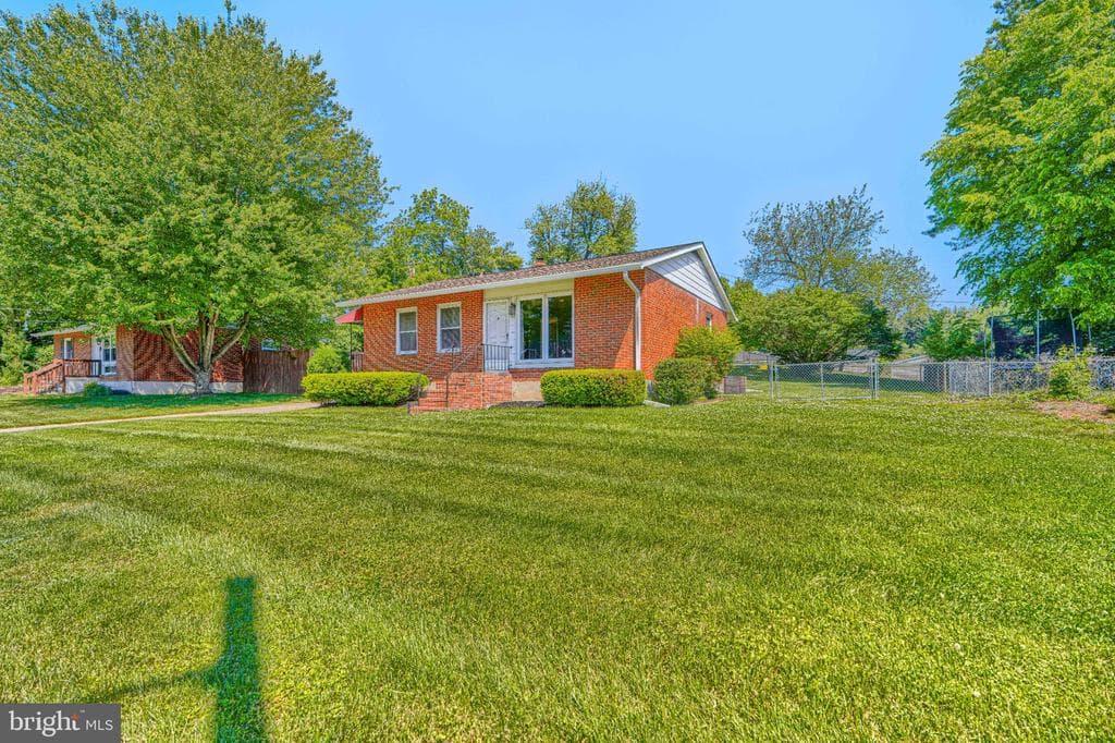 112 Conewood Ave, Reisterstown, MD 21136-3005, United States - 354900