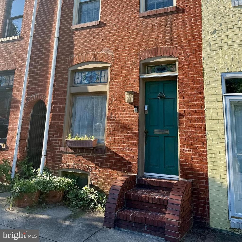 2223 Fleet St, Baltimore, MD 21231-3122, United States - 315000