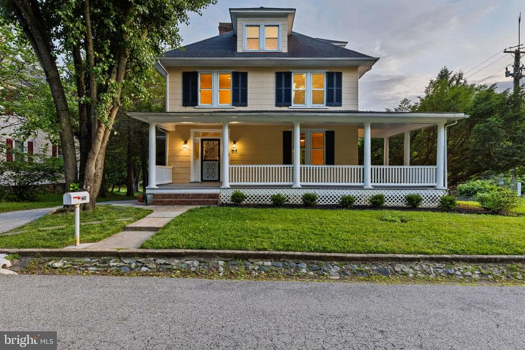 5115 Maple Park Ave, Gwynn Oak, MD 21207-6517, United States - 370000